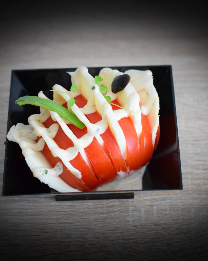 Tomate farcie au thon