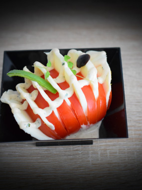 Tomate farcie au thon