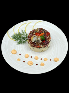 Eclats de cabillaud, duo de carottes acidulées et caviar de truite