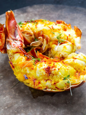 Demi langouste façon bellevue