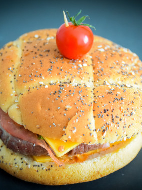 Bagel-burger à l'effiloché de porc