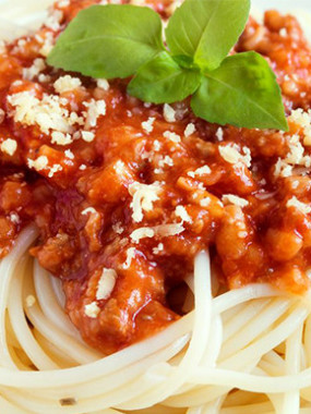 Spaghetti bolognaise parmesan