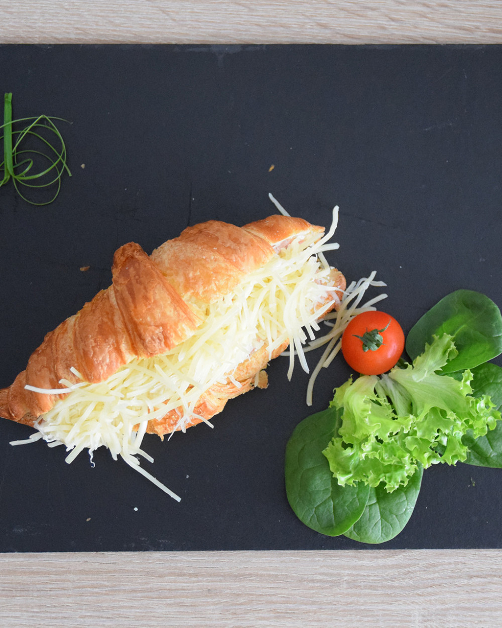 Croissant jambonemmental Marette Traiteur
