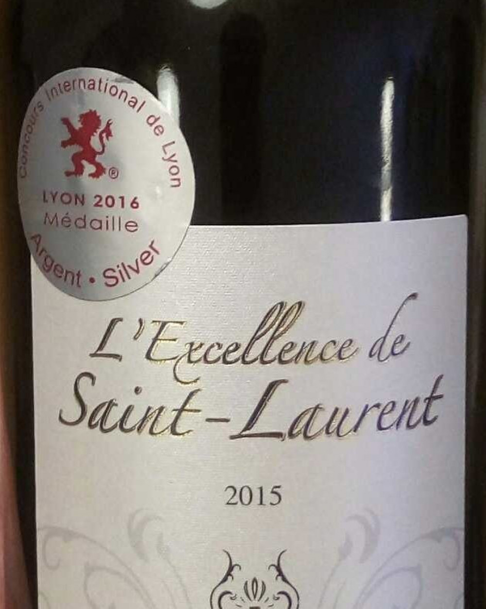 Vin rouge AOC Saint Chinian Marette Traiteur Vin rouge AOC Saint Chinian Marette Traiteur